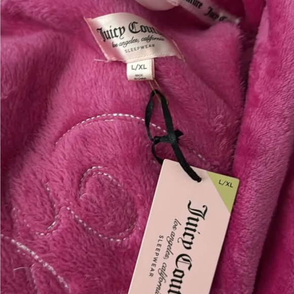 Juicy Pink Robe - Picture 4 of 5